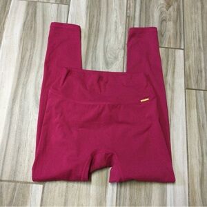 Cleo Harper Leggings Medium